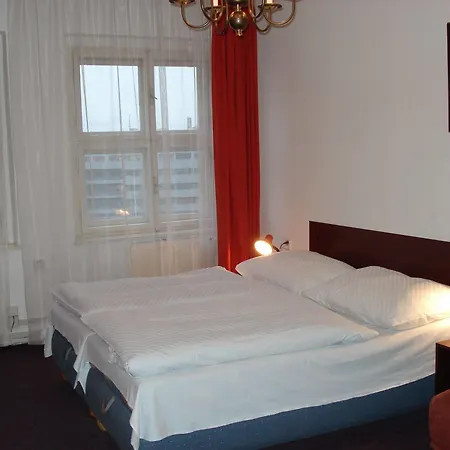 Unie 2* Prague